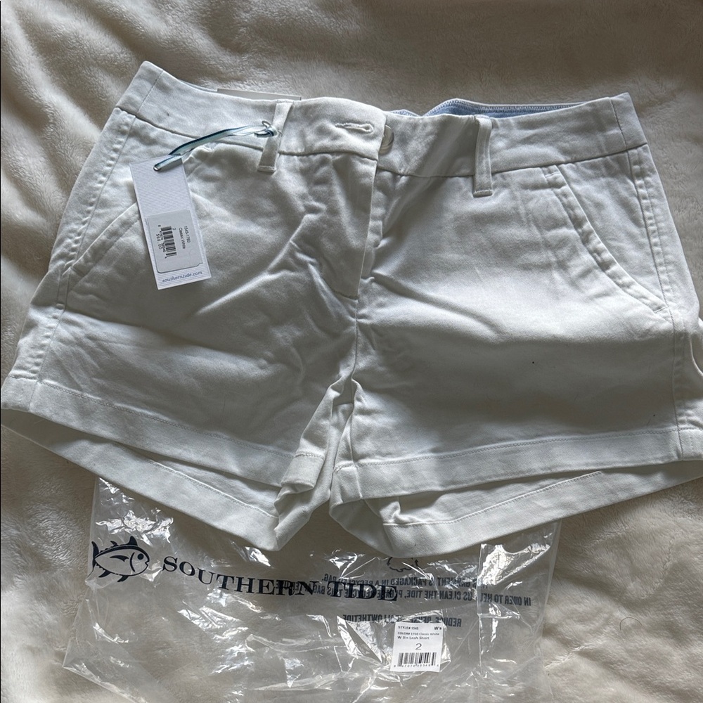 Southern Tide Women's white Shorts